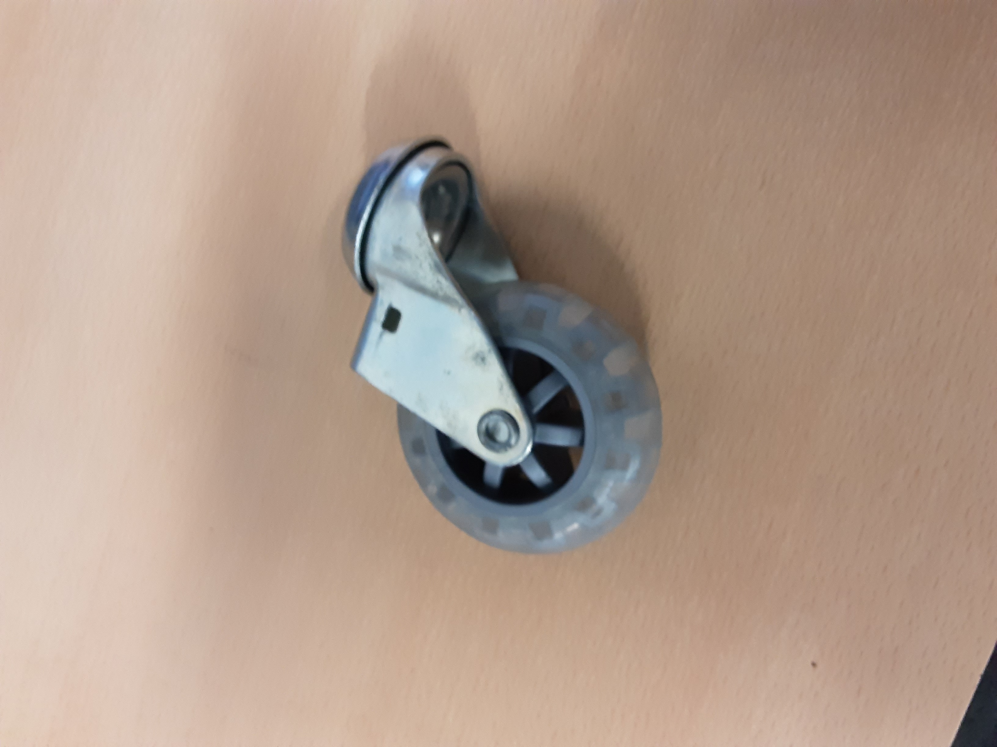 Zwenkwiel 75mm PU ongeremd (10mm)